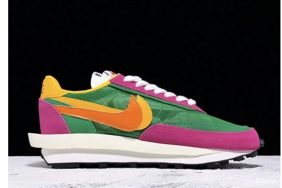 Nike BV0073-301 Waffle Pine Sacai  Green LD 0105